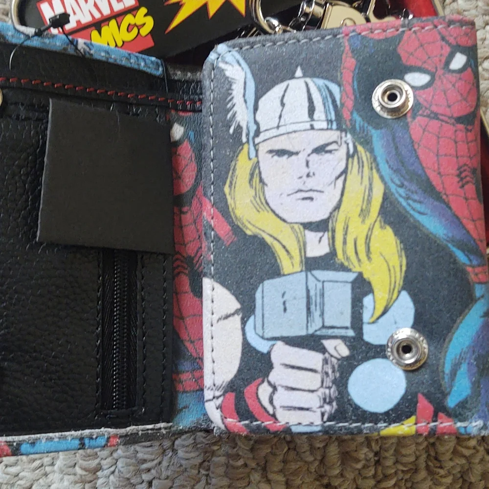 Marvel Captain America Chain‎ Leather Wallet